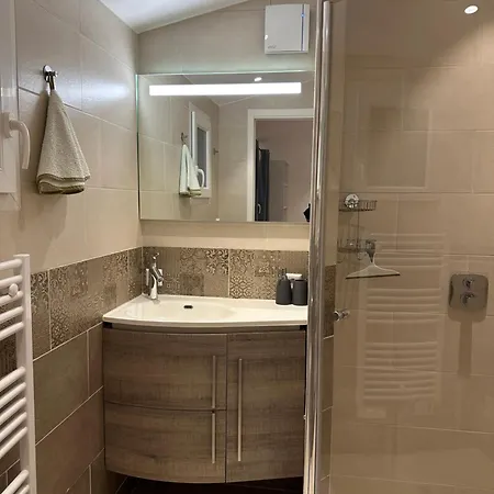 6 Pers Avec Parc - Piscine - Pool House - Calme - Вилла