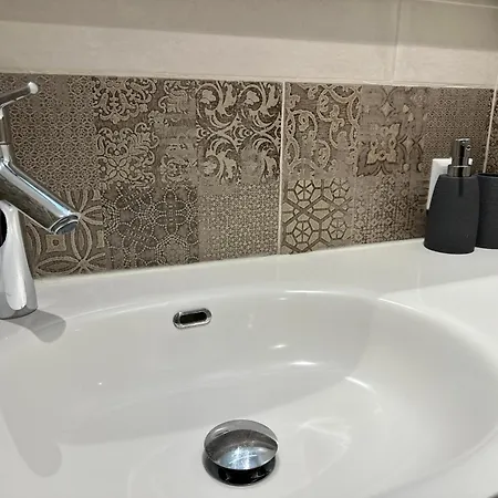Вилла 6 Pers Avec Parc - Piscine - Pool House - Calme - *